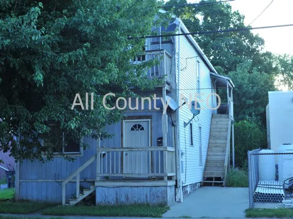 2387 & 2389 29th St SW, Akron, OH 44314