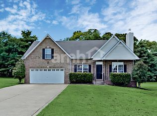 156 Brightstar Ct, Gallatin, TN 37066