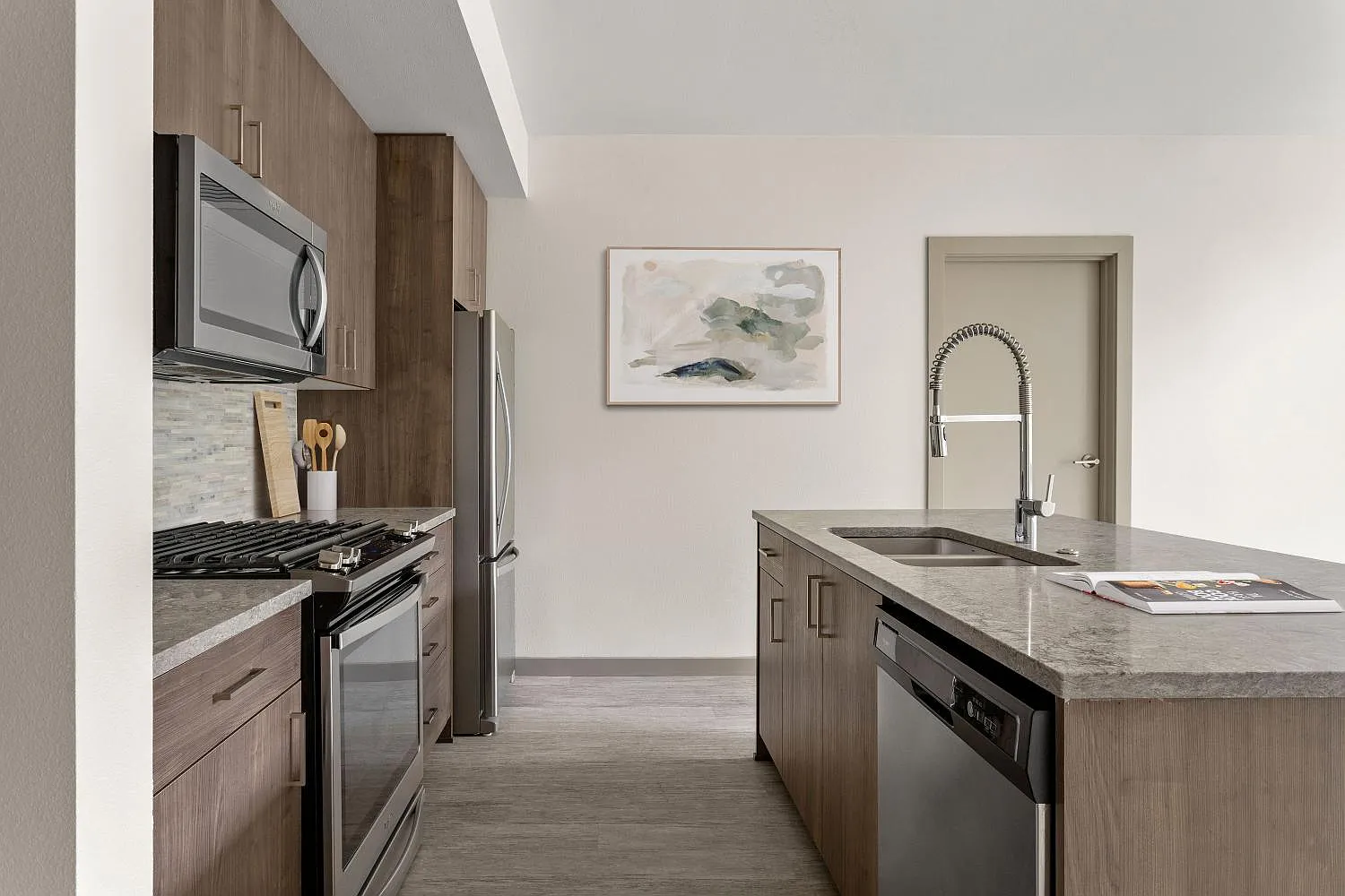 Reveal Apartments — Photo 4