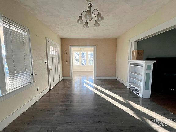 4th image of 1002 9th St