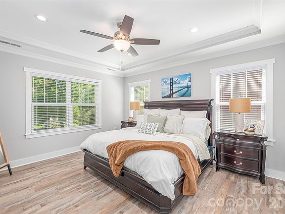 5th image of 28 Reagan Run Ct