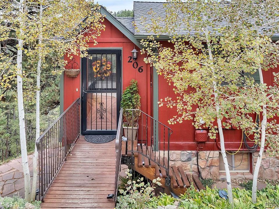 1st image of 206 Valley Vista Ln