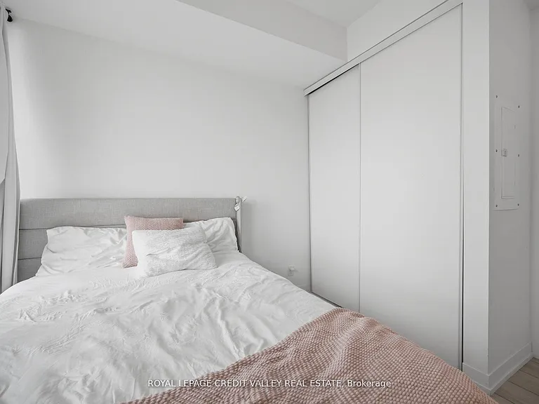 5 Buttermill Ave #1511 — Photo 20