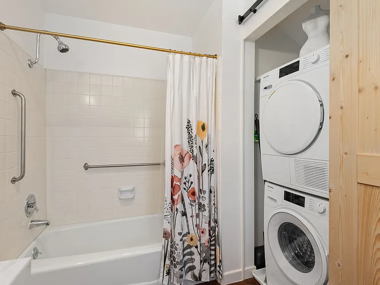 18 E Valerio St — Photo 19
