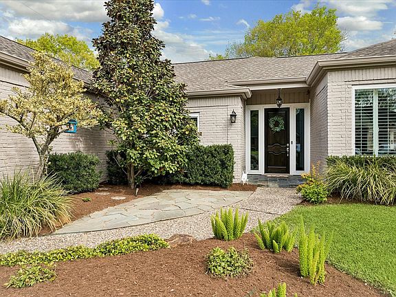 2nd image of 14128 Cardinal Ln