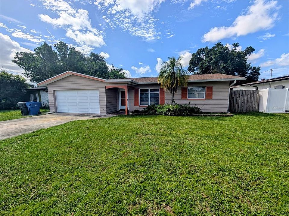 1st image of 969 6TH AVENUE NE