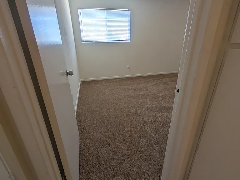 1054 S Magnolia Ave #8 — Photo 27