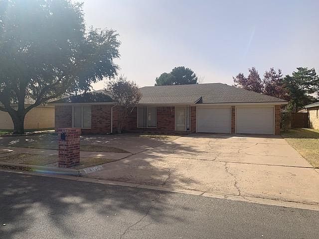 2nd image of 4427 78th St