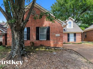 1049 Nolan Ln, Cordova, TN 38018