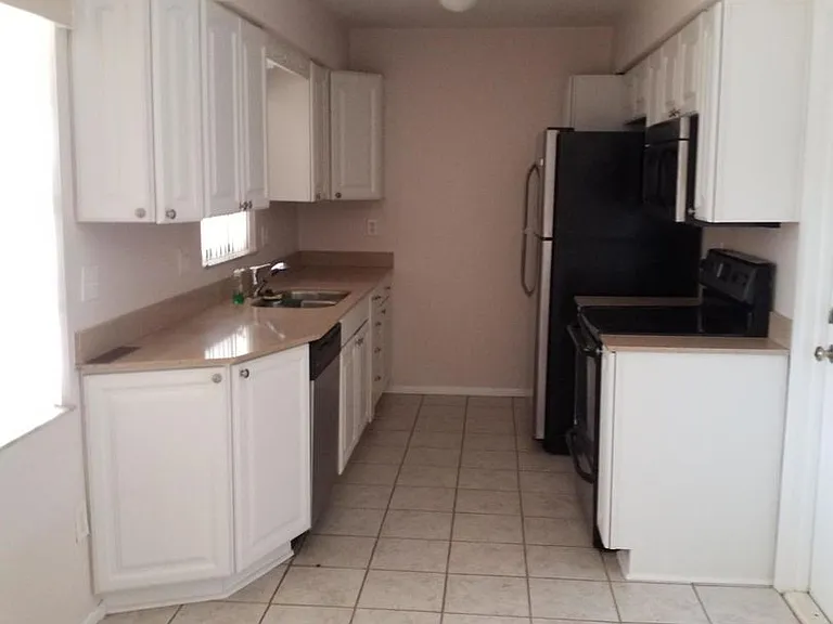 6045 Cannon Ave — Photo 5