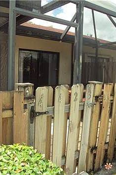 1st image of 4423 Woodstock Dr APT B