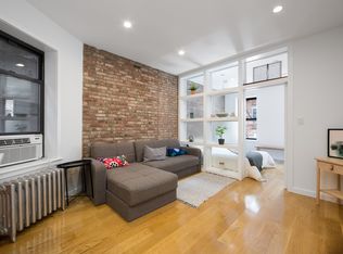 122 Ludlow St #4B, New York, NY 10002