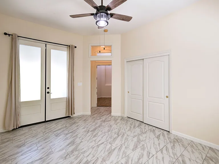 2418 Warner Ave — Photo 19