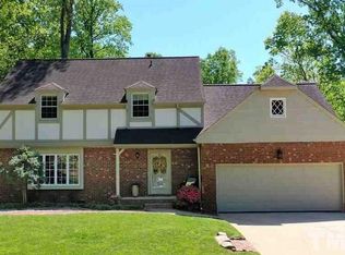 1104 Sudbury Ct, Raleigh, NC 27609