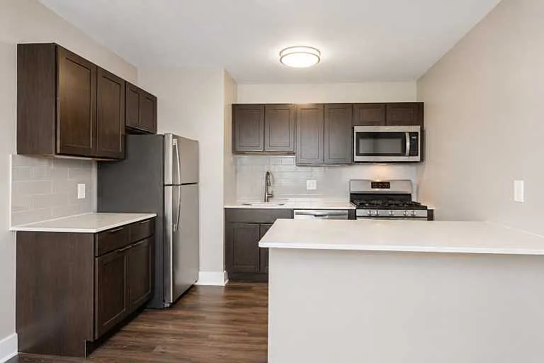 The Glen at Bucks Apartments and Townhomes — Photo 20