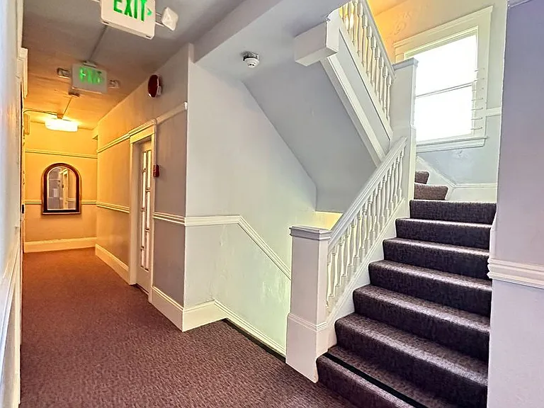 424 Jones Street — Photo 1