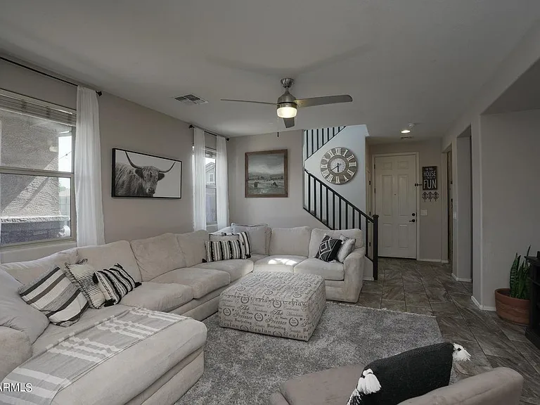 2884 S Hansen Dr — Photo 6