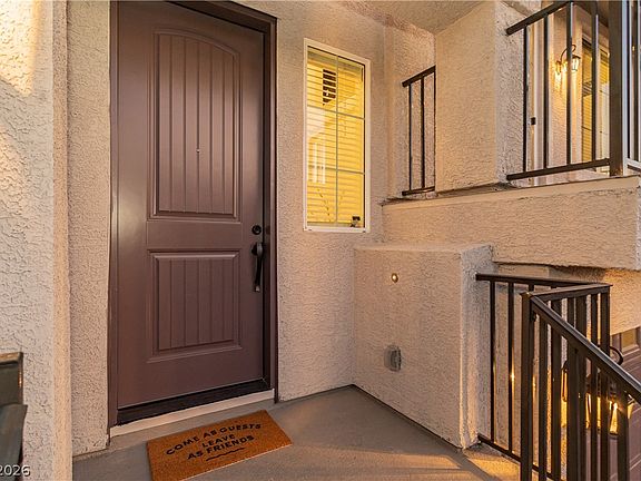 4th image of 7688 Sandhaven St