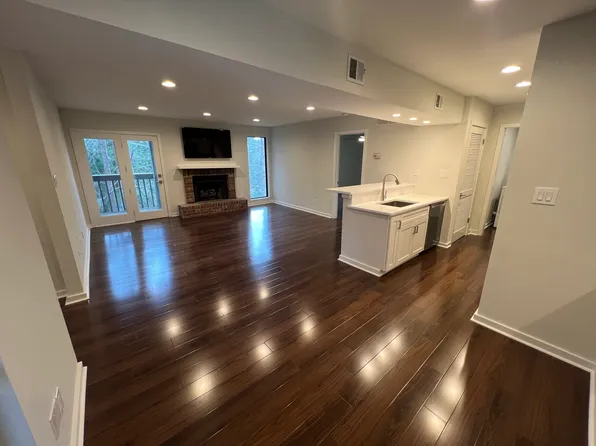 306 Tuxworth Cir, Decatur, GA 30033