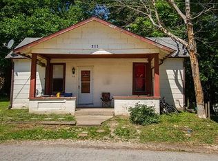 215 Church St, Winfield, MO 63389