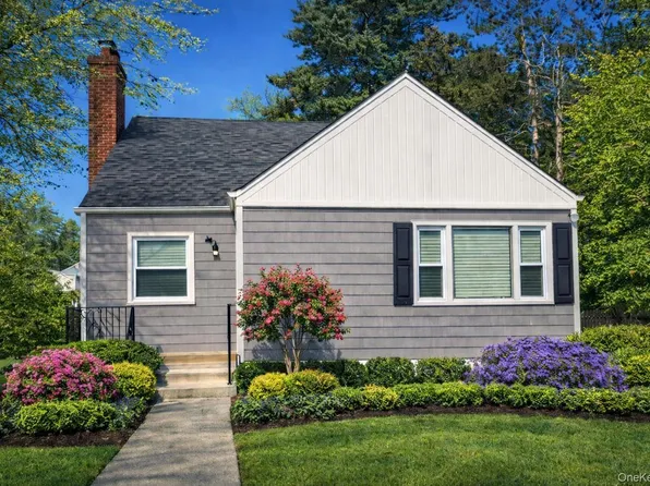 321 Oakford Street, West Hempstead, NY 11552