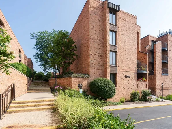 1906 East Shorewood BOULEVARD #353, Shorewood, WI 53211