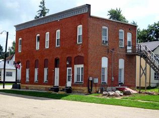202 Main St, Leaf River, IL 61047