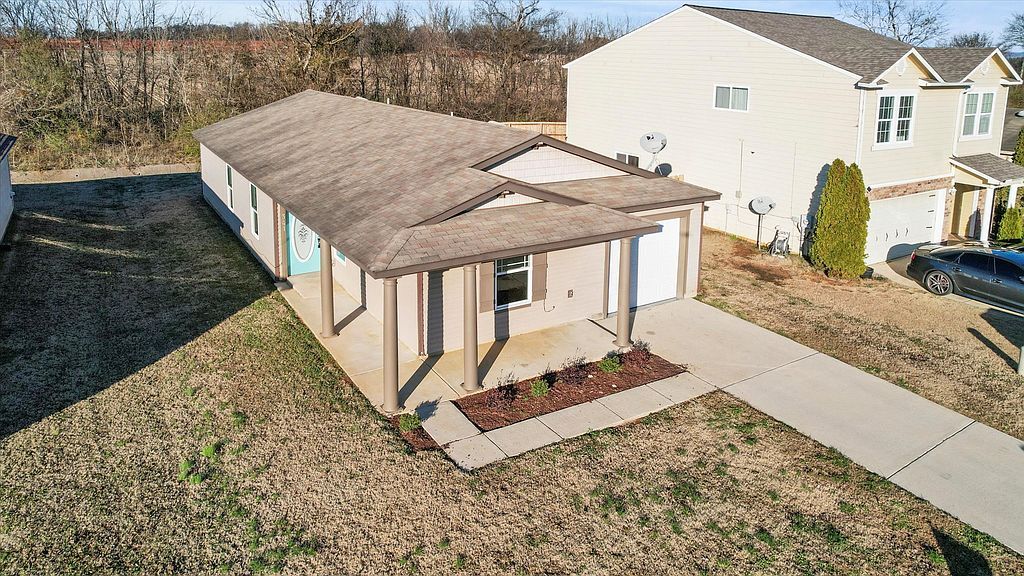 341 Mertle Dr NE - Property Image
