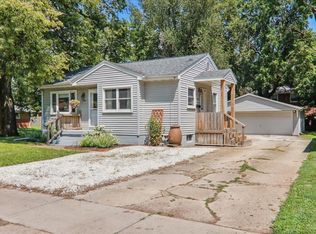 910 S Adelaide St, Normal, IL 61761