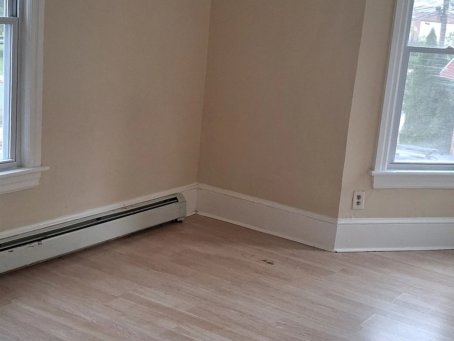 2 bed, 1000 sqft, $1,800 — Photo 3