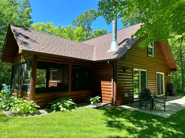 6818 18th Ave NW, Walker, MN 56484