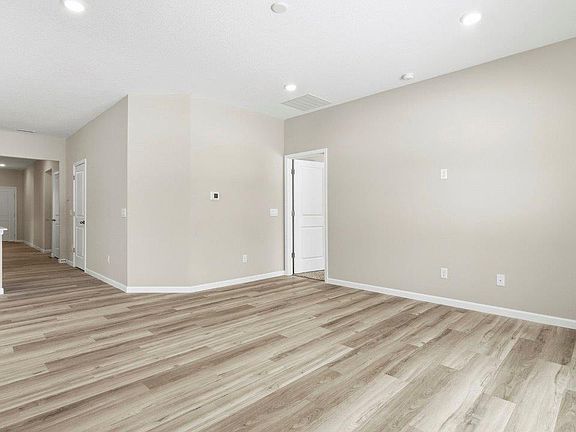 4th image of 6832 Jerome Park Pl