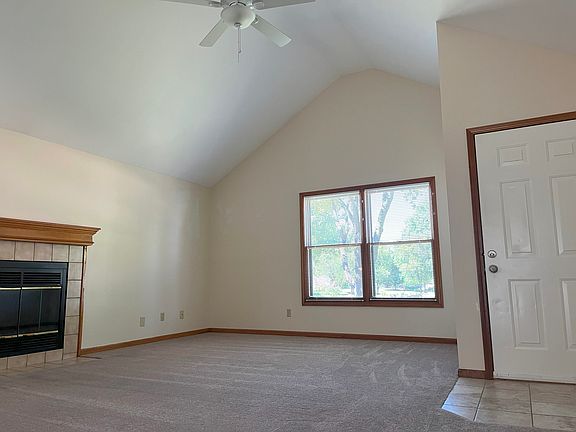 4th image of 320 Eldridge Ln