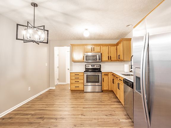 5th image of 5777 White Pine Rd