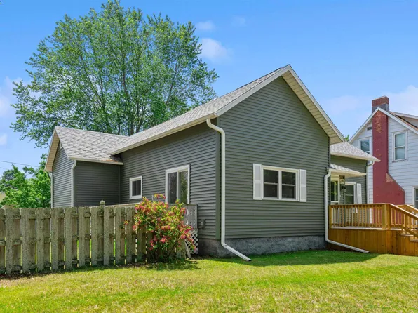 1323 Carney Blvd, Marinette, WI 54143