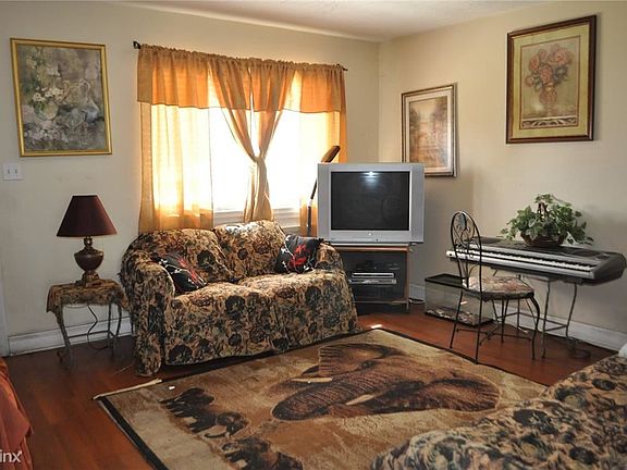 4th image of 5661 Lido St