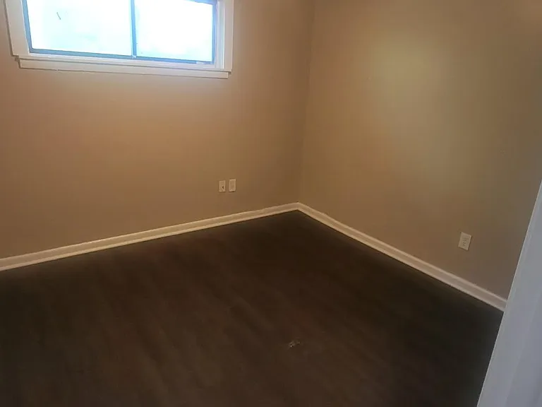 5204 Central Ave #B — Photo 4