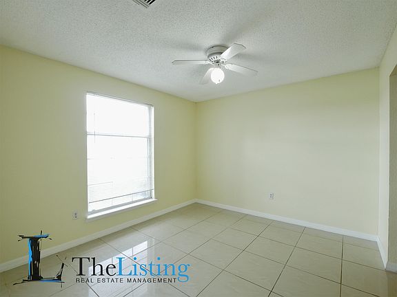 5th image of 4002 Versailles Dr #C