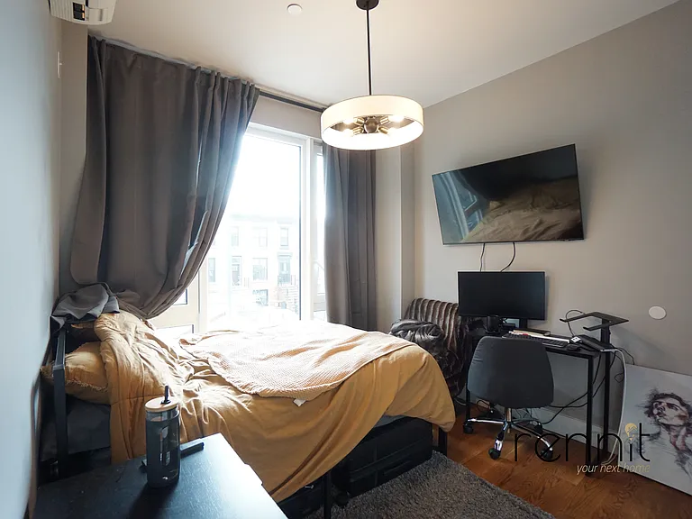 853 Lexington Ave #2A — Photo 16