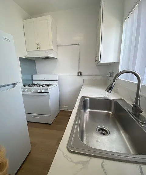 5414 S. Main St. — Photo 9