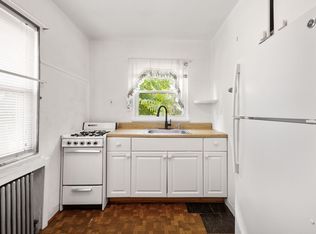 1504 Coraopolis Heights Road, Coraopolis, PA 15108