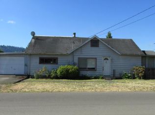 331 SE Suksdorf St, Winston, OR 97496