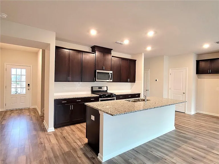 614 Easton Way — Photo 8