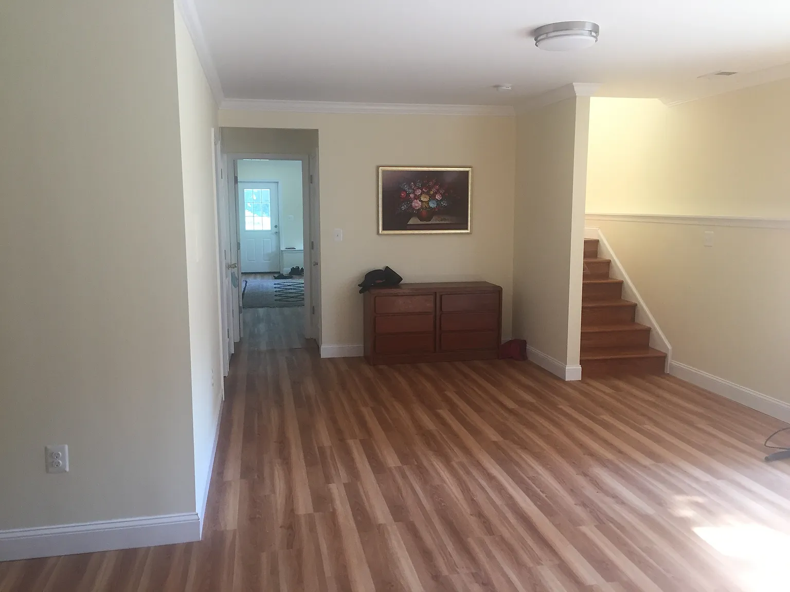 4 bed, 7000 sqft, $1,300 — Photo 1