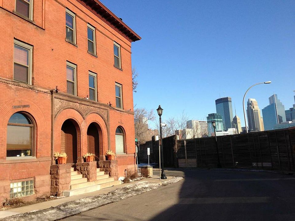 1st image of 1800 4th Ave S APT C