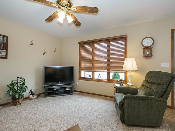 4th image of 217 Lezlie Dr
