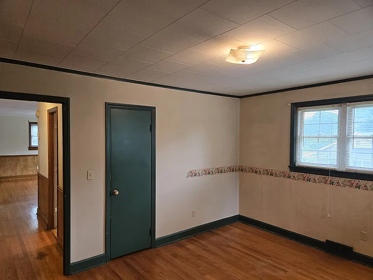 345 Park Ave — Photo 4