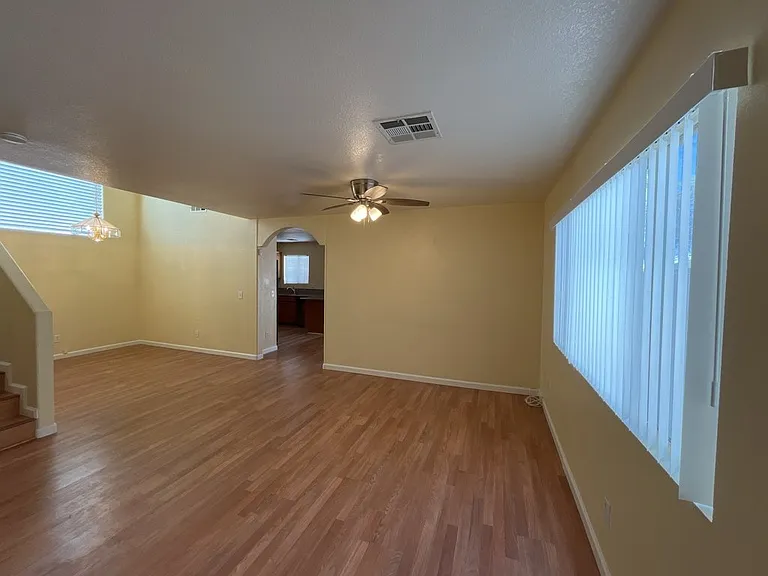 6045 Stone Hollow Ave — Photo 5