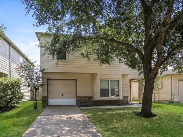 3231 Dartmouth Field Ln, Fresno, TX 77545