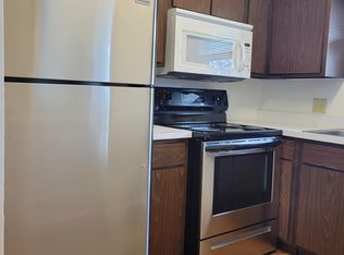 113 Essington Rd APT 202, Joliet, IL 60435